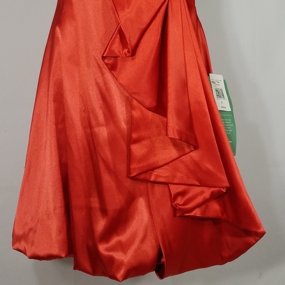 NWT tomato red short prom evening dress juniors 5 - Picture 3 of 8